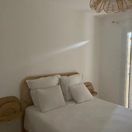 Grand T4 - 6 Couchages Pres Du De Face Aux Arenes *